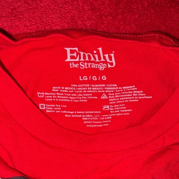 Emily The Strange Red Graphic Crop Top - Picture 2 of 3